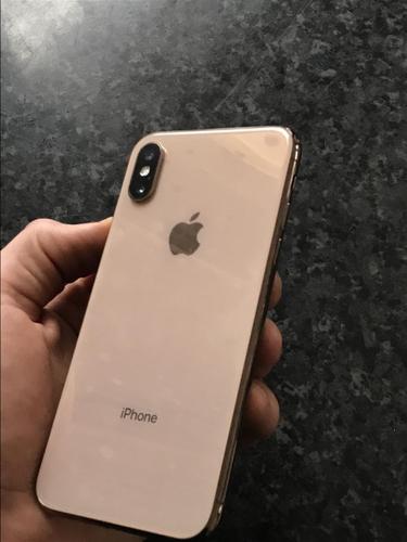 iPhone Xs