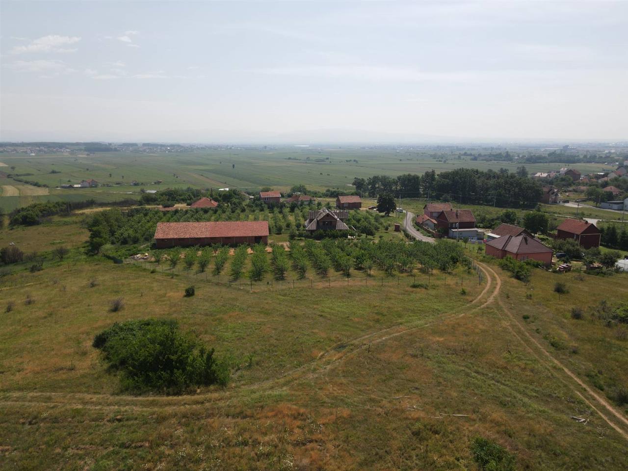 Parcela-lipjan