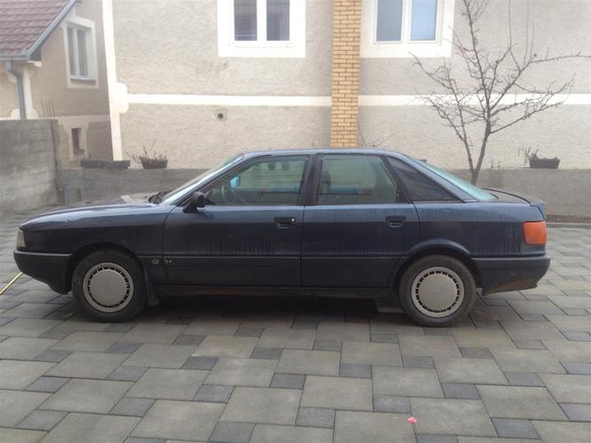 Audi 80
