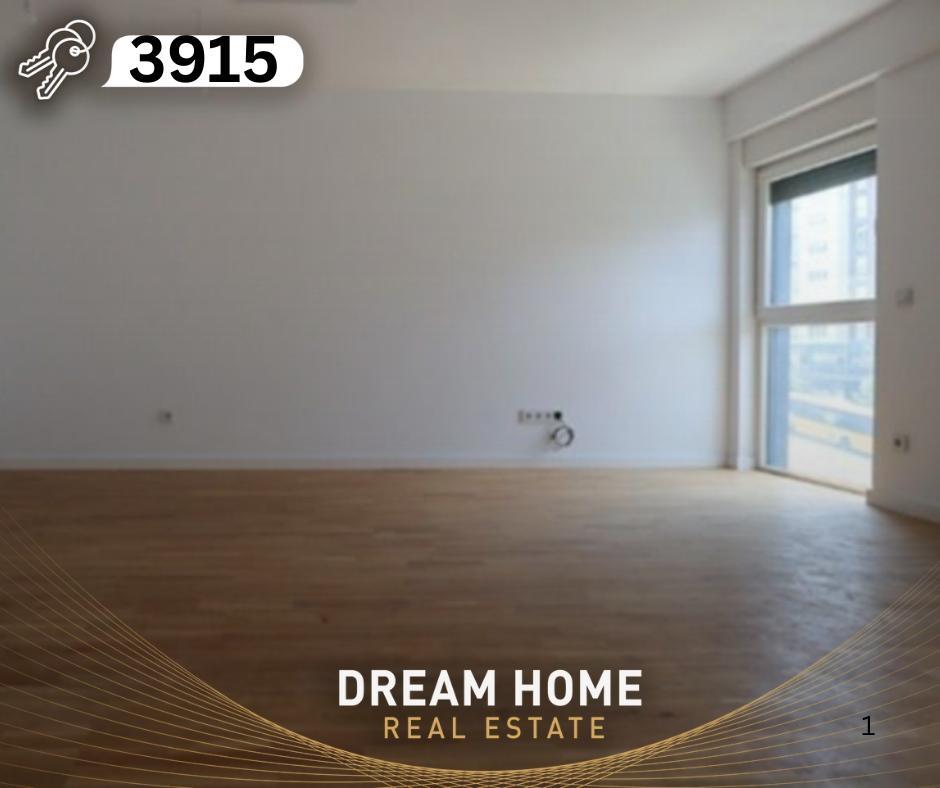 Ofrohet-me-Qira-Banesa-102m2-per-Zyre-te-Rruga-C-DREAM-HOME