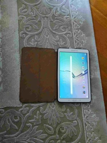 Shitet tableti samsung tab e
