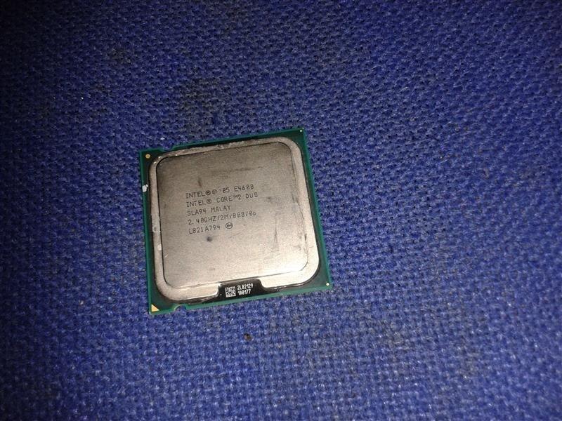 Intel--Core-2-duo-e4600-2-40GHz--2M-L2-Cache-
