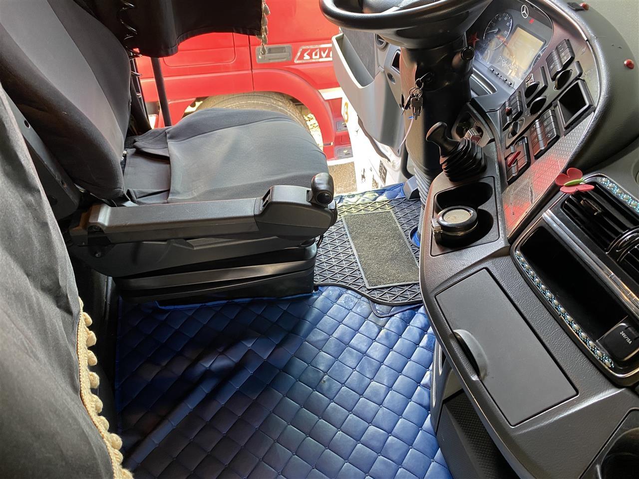 Actros-1848