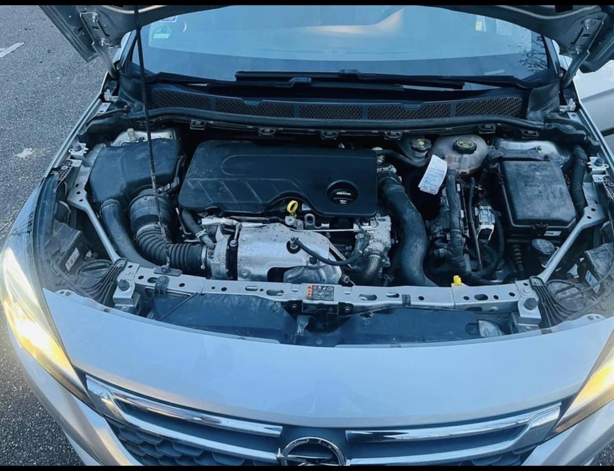 Opel-Astra-2016