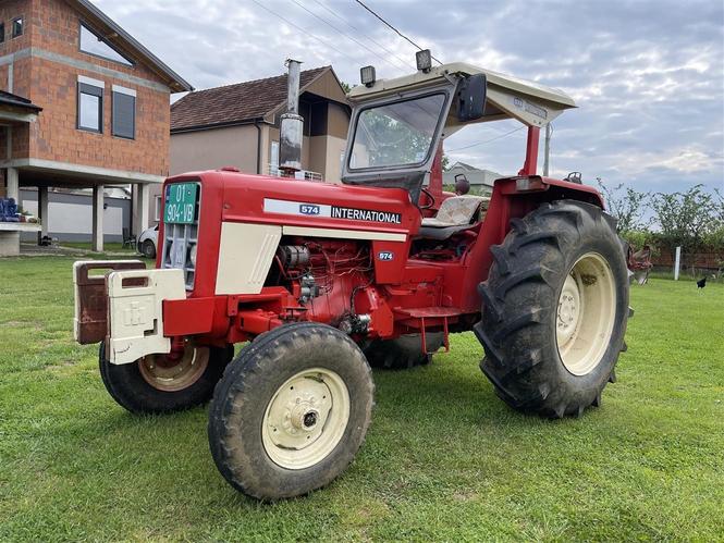 Traktor Internacional 