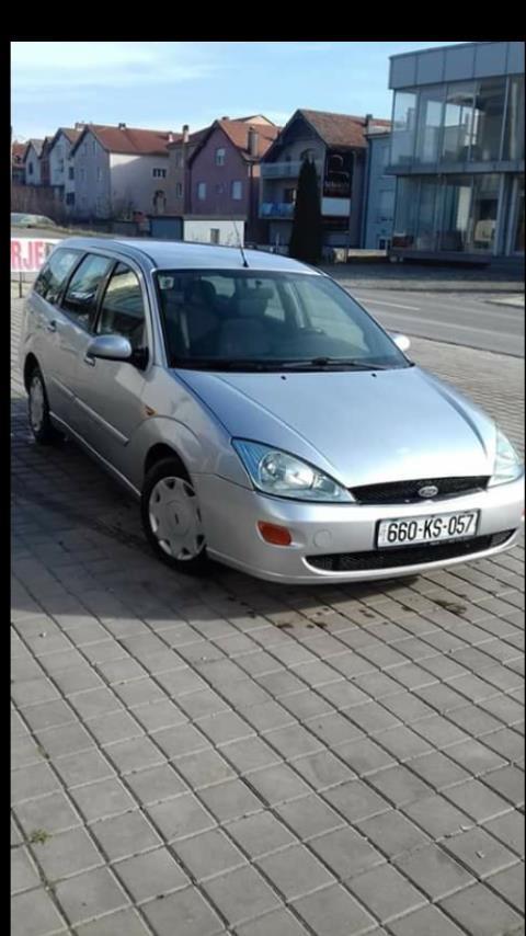Shitet-Ford-Focus-2000-