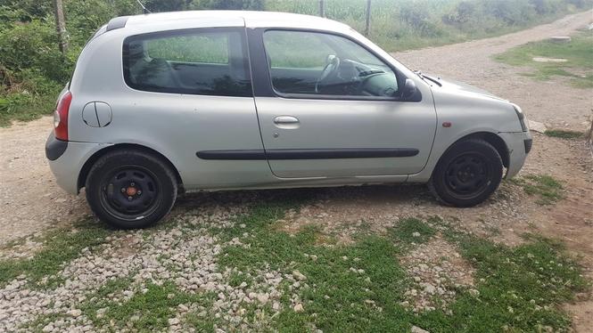 Renault clio