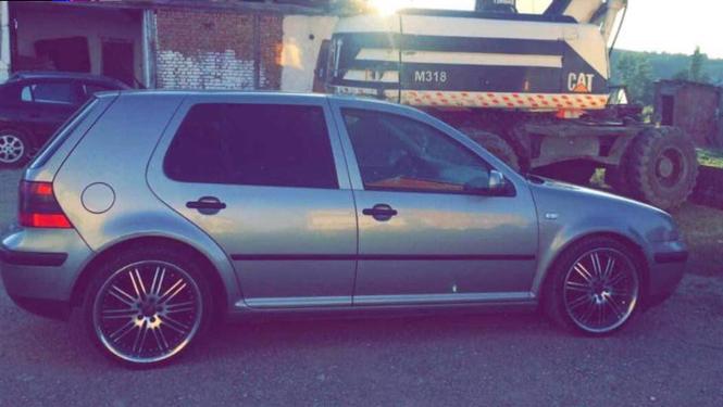Golf 4