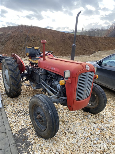 Shitet Traktor