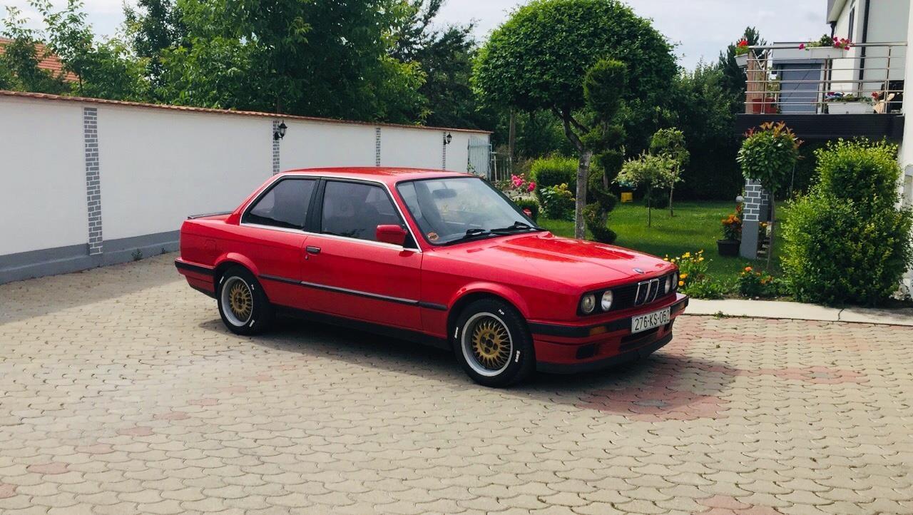 bmw-e30