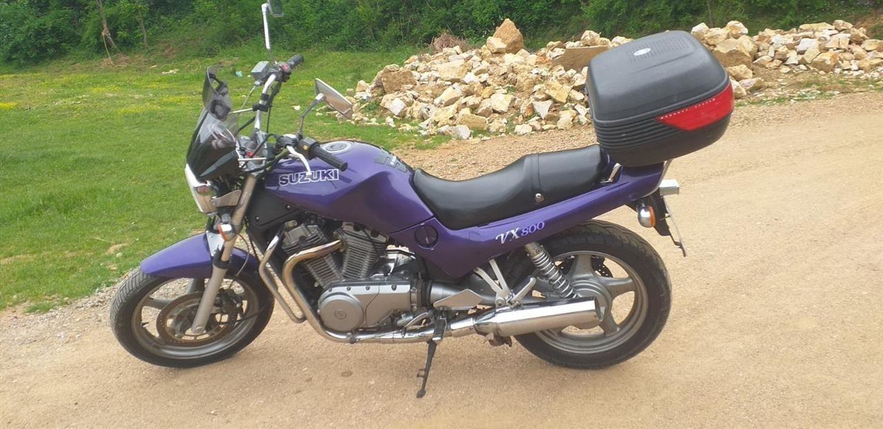 suzuki-800cc