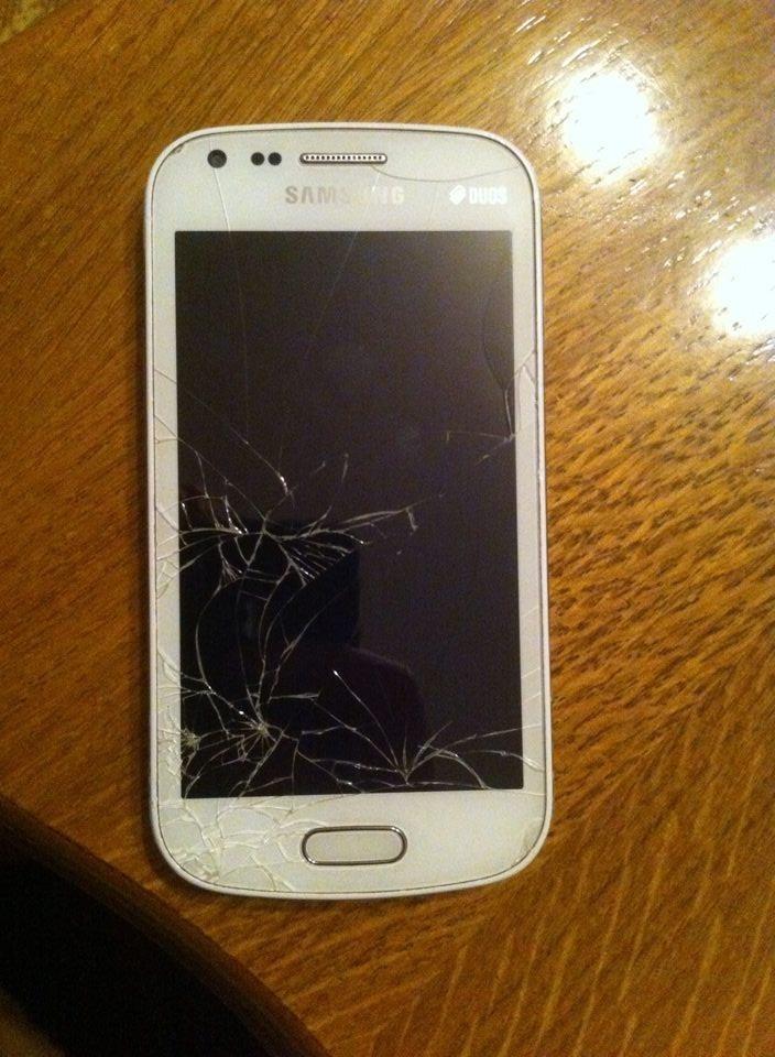 TELEFON