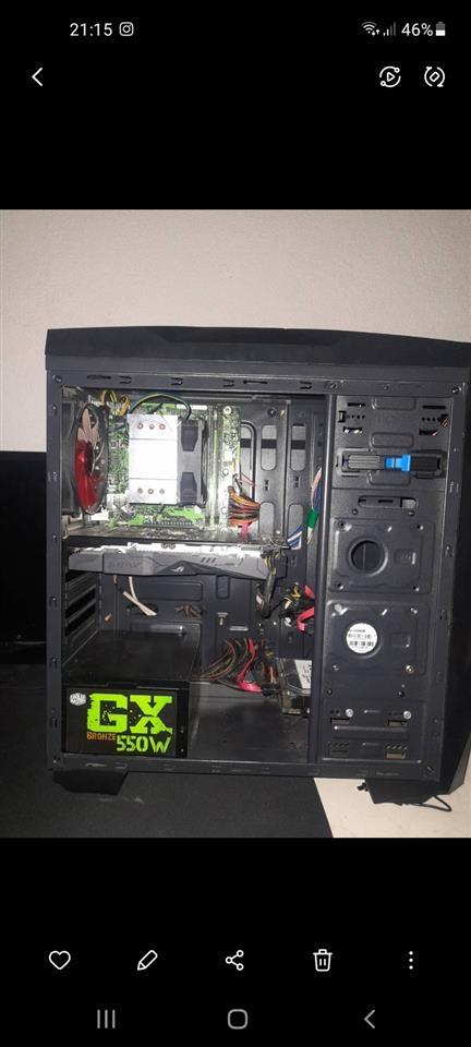 Shes-gaming-pc