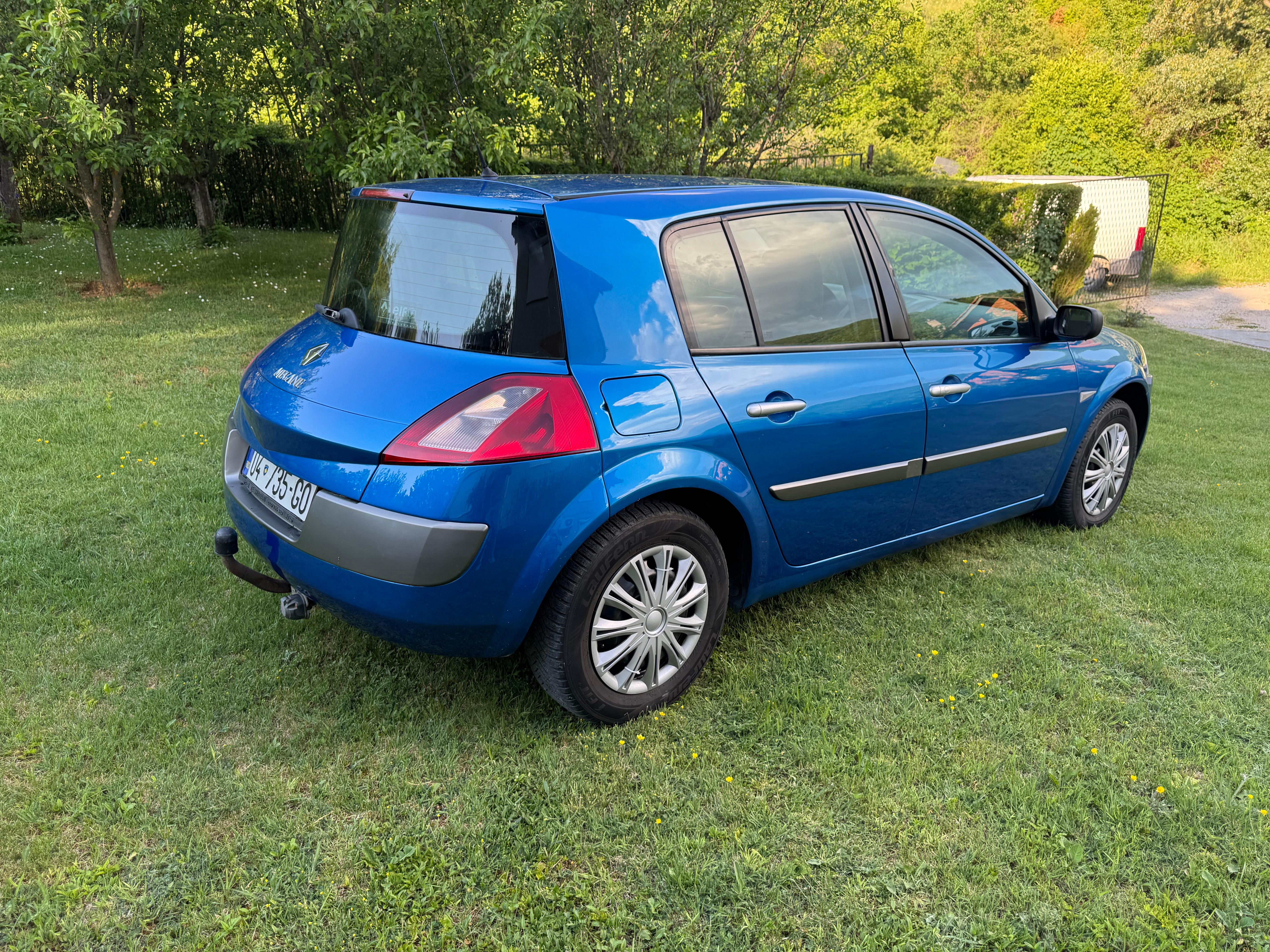 Renault-megan-1-6-benzin-automatik