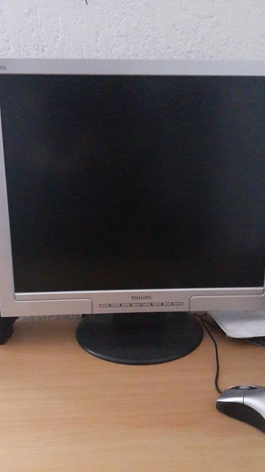 Kompjuter--PC-