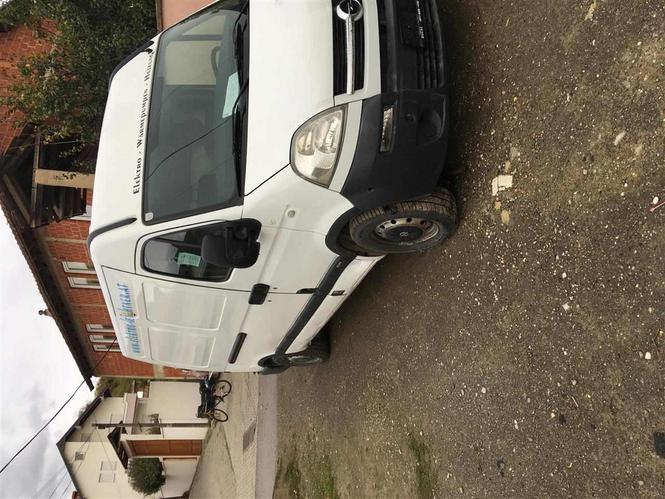 Opel vivaro