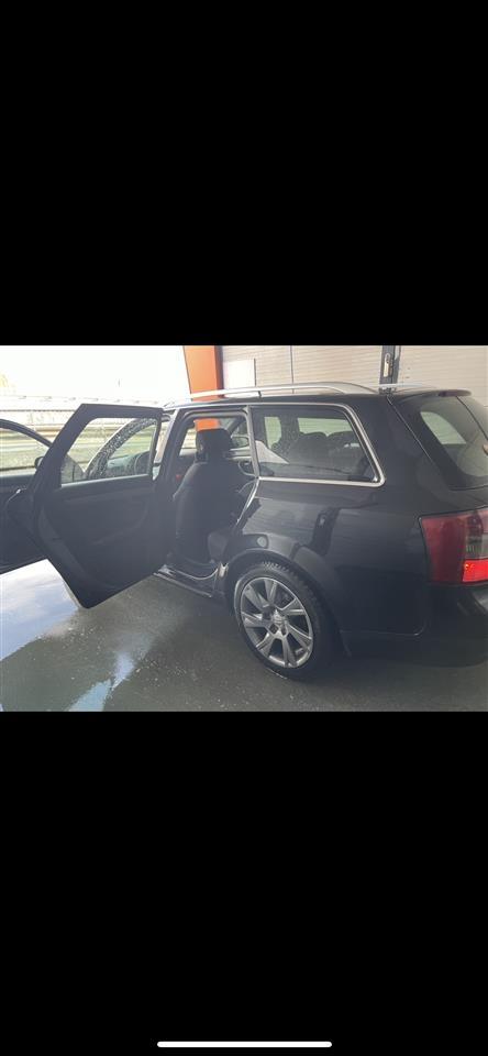 Audi-A4