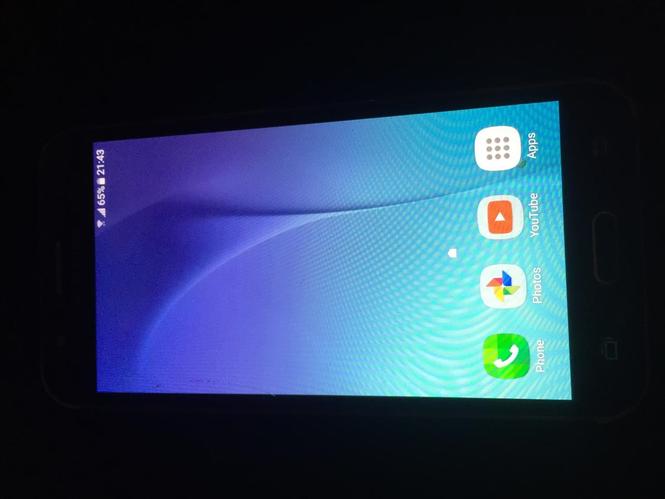  SAMSUNG Galaxy J5 