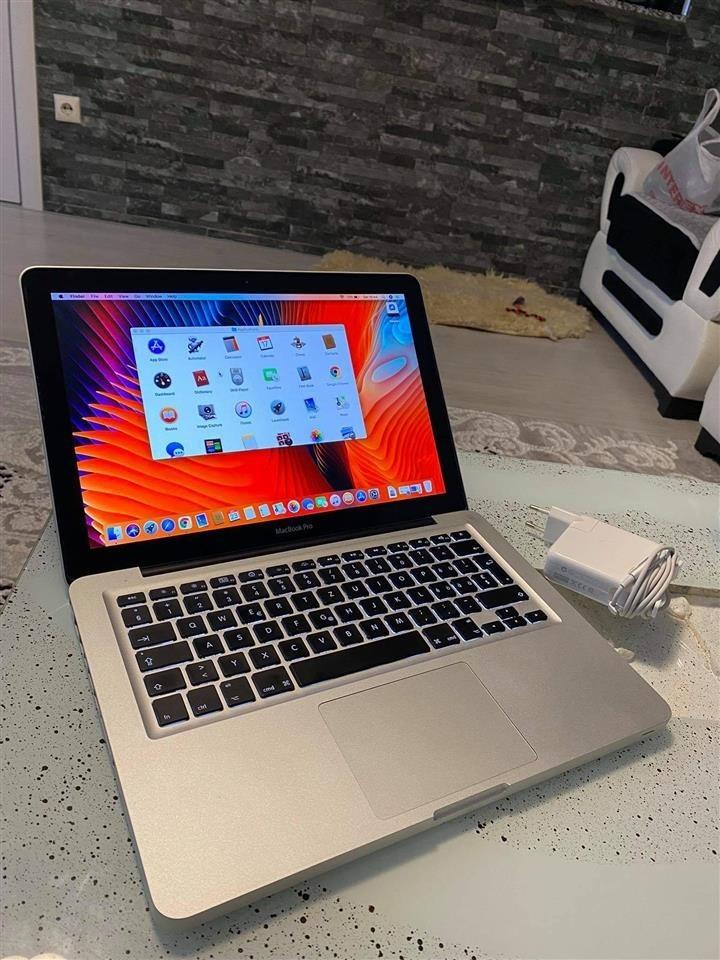 Macbook-Pro