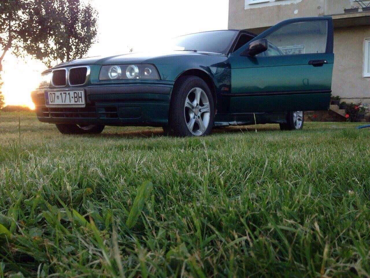 bmw-320-e36