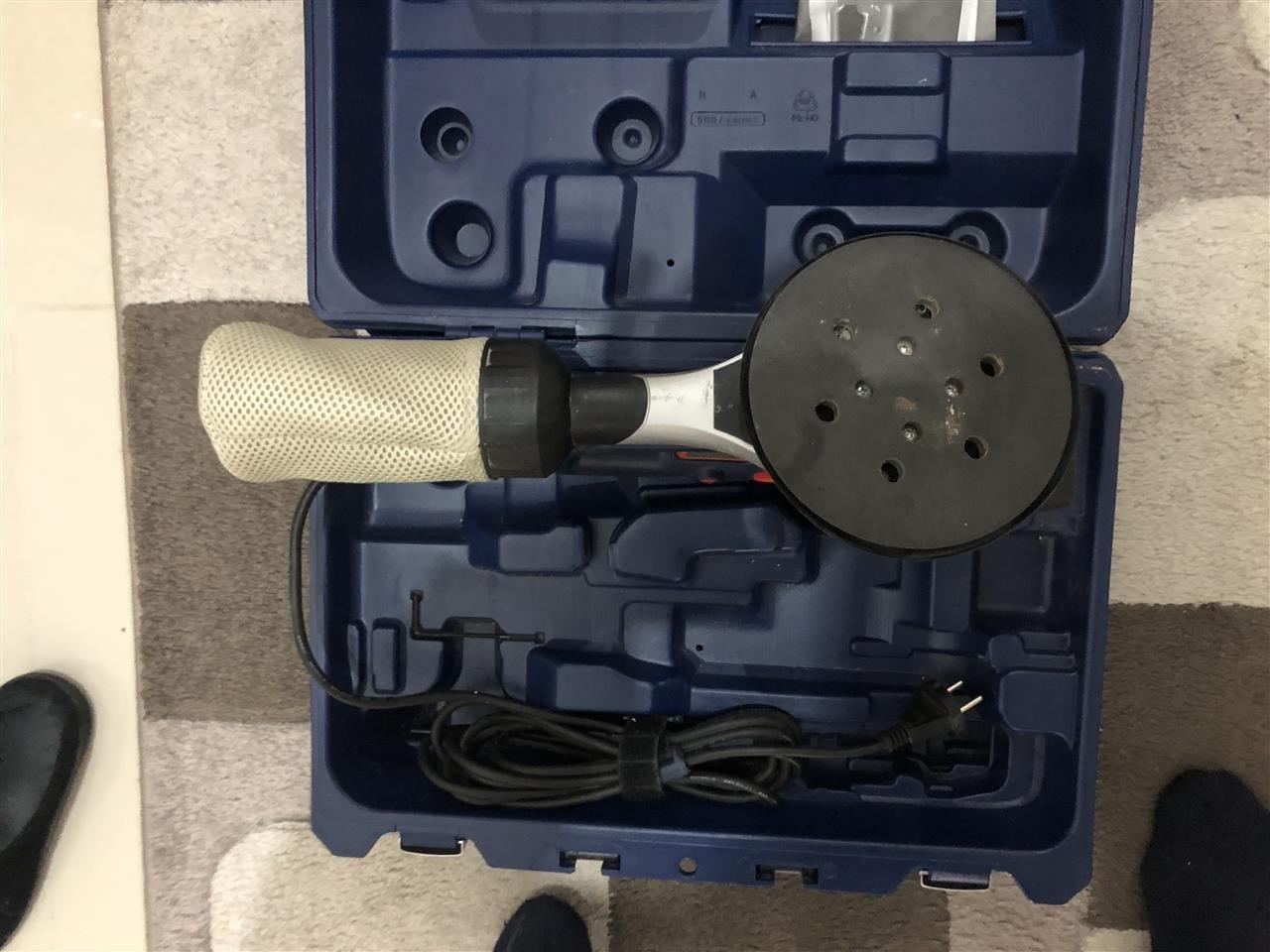 AEG-