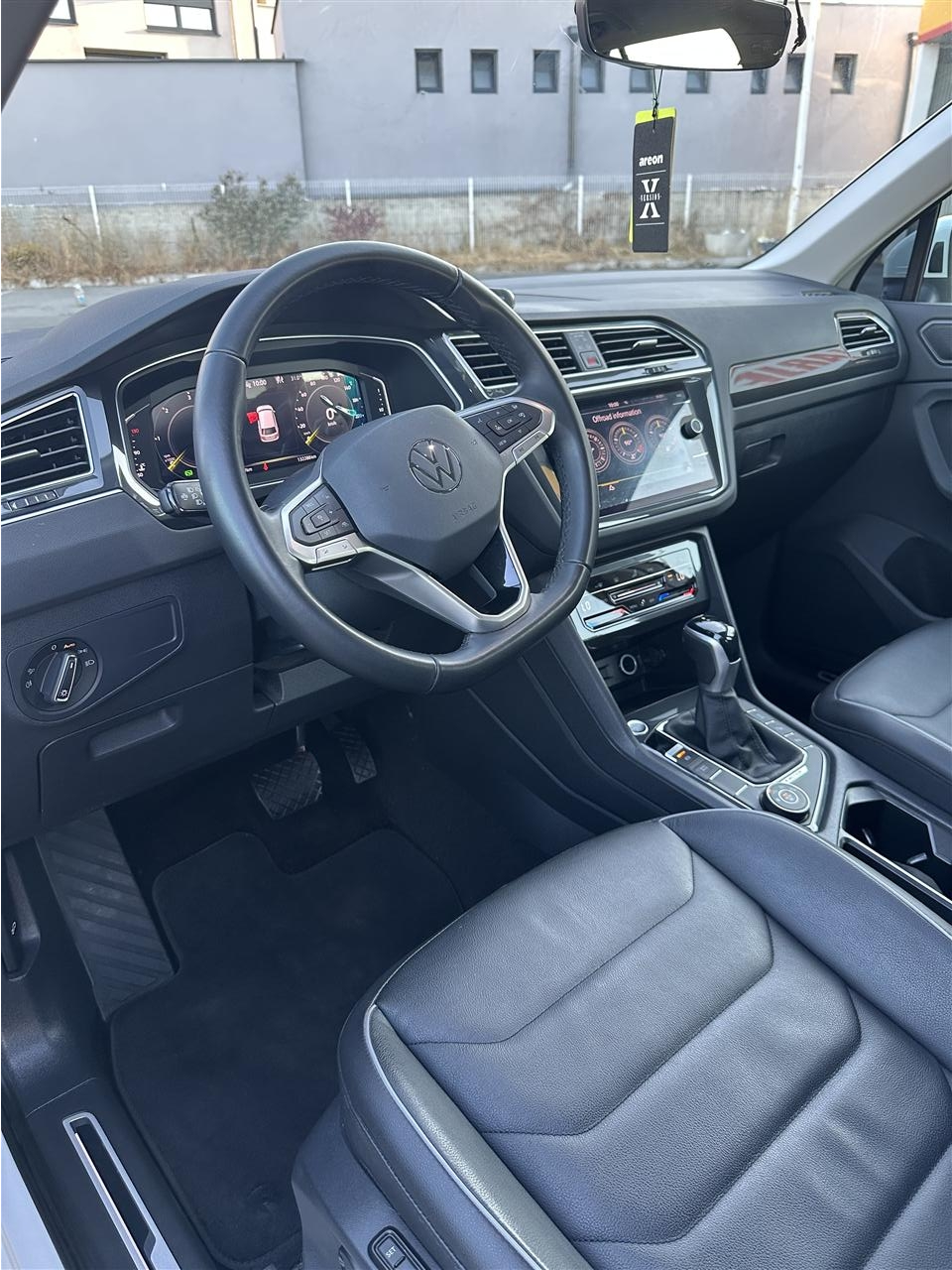 VW-TIGUAN-4MOTION-2022