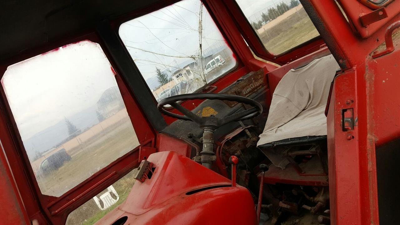 Traktor-volvo-