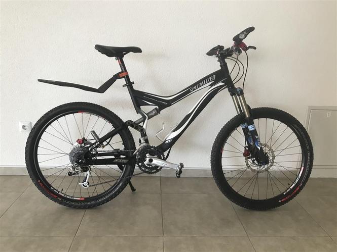 Shitet Specialized. 