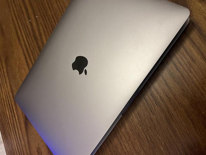 Macbook Pro m2