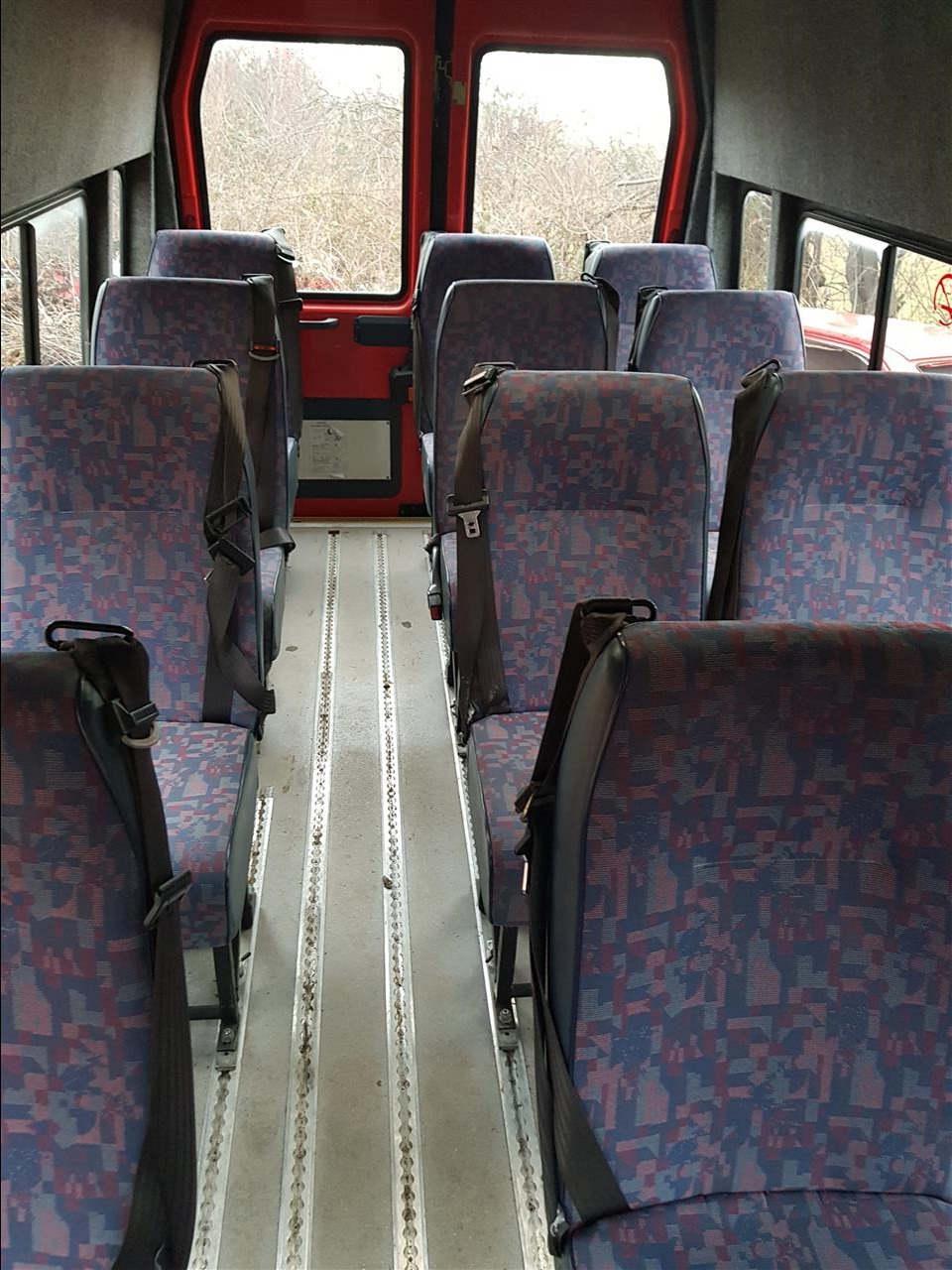 Mini-bus-