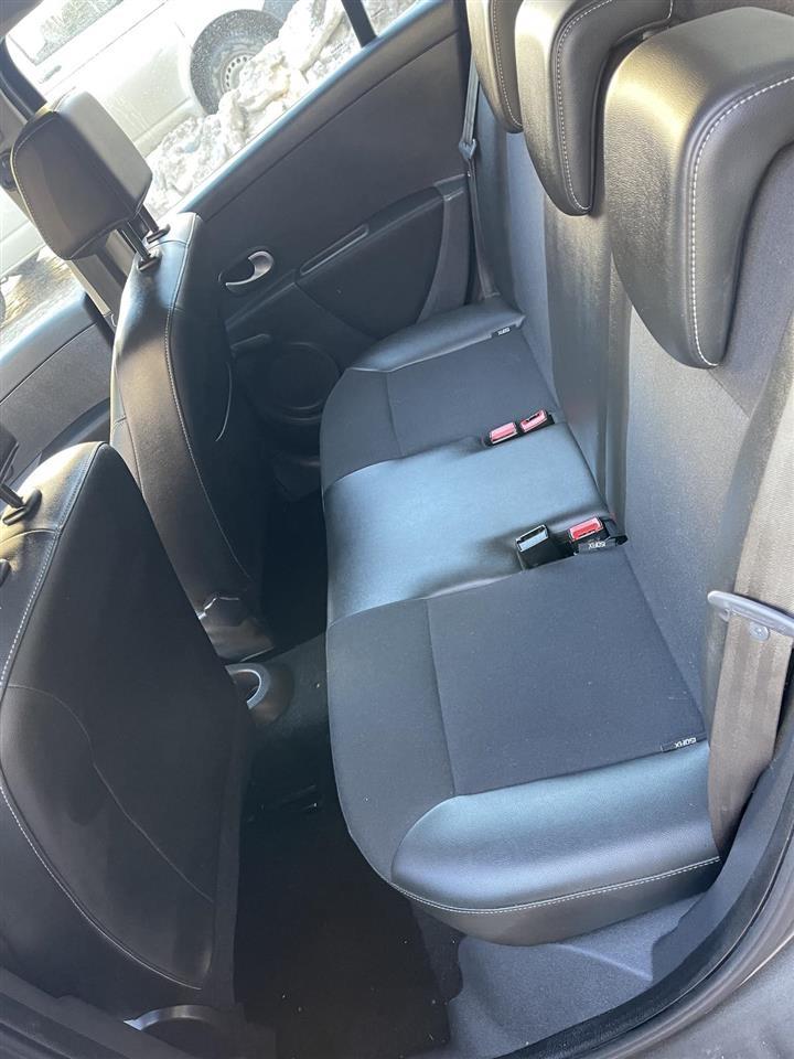 Renault-clio-