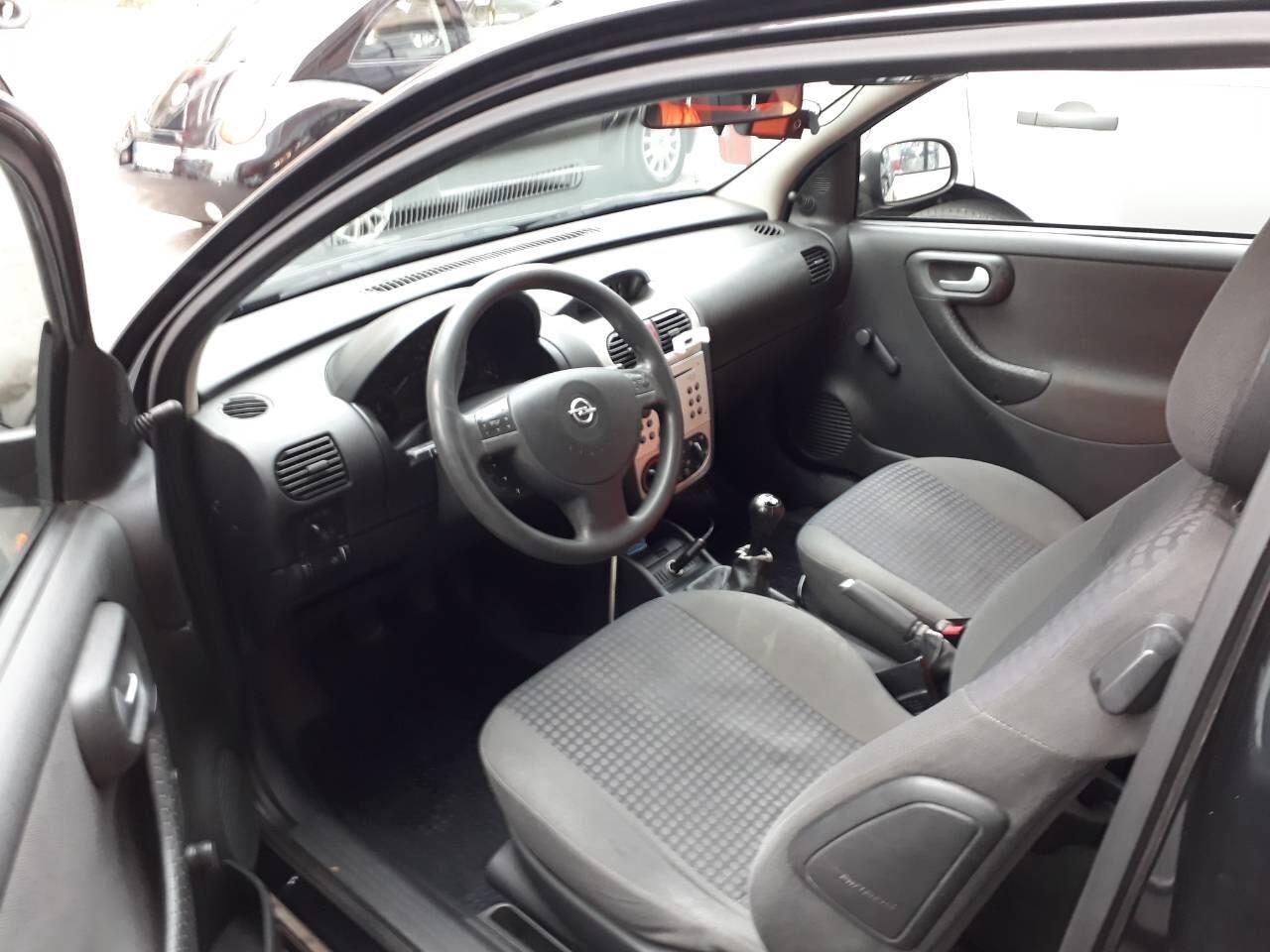 Opel-corsa