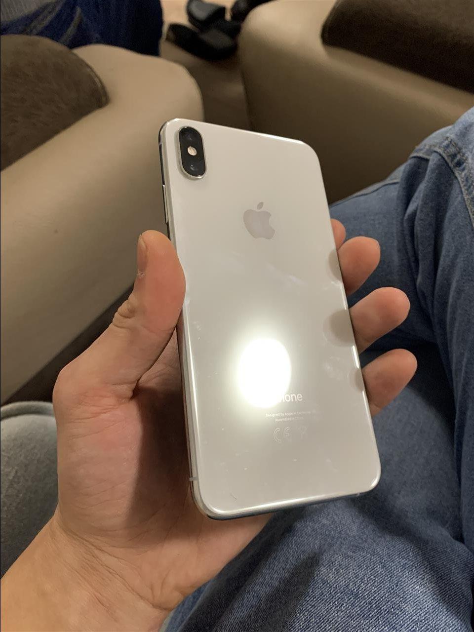 Shitet-Iphone-Xs-Max-CE
