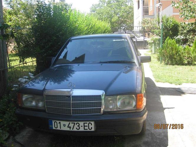 MERCEDES-190