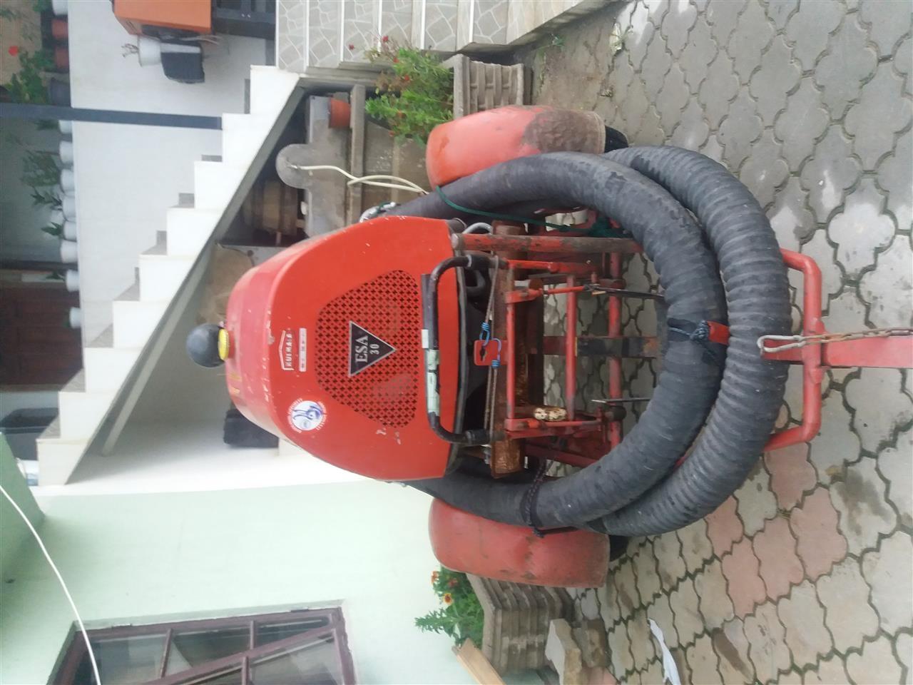 Pompa-e-ujit