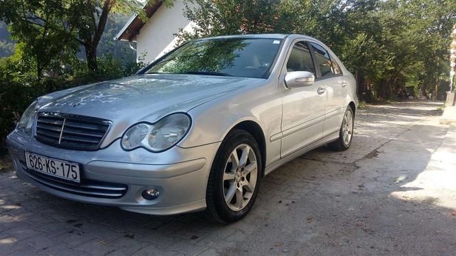 Merceces 220