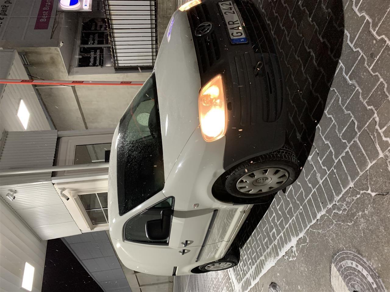 VW-Caddy-2007