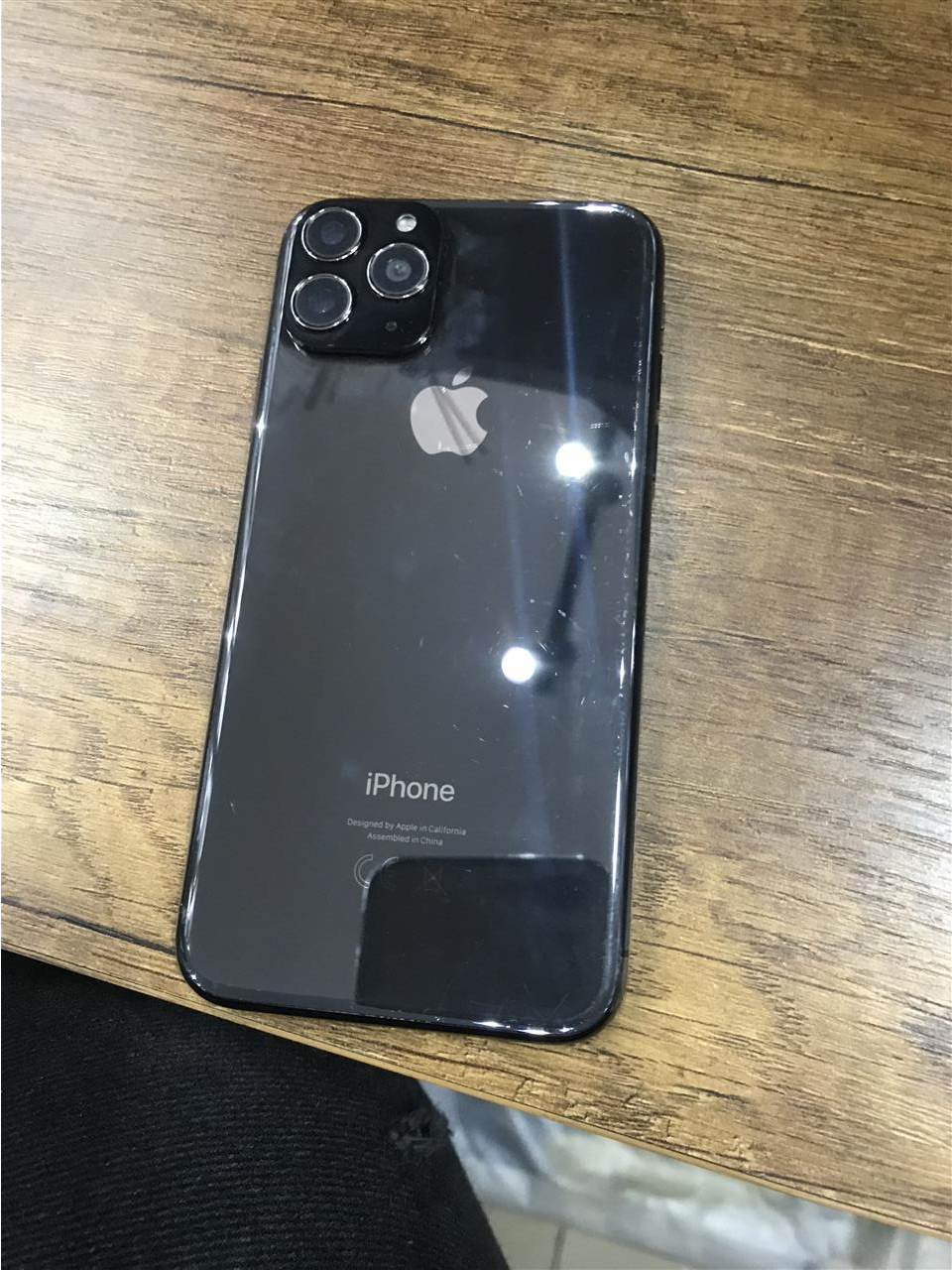 Shitet-iphone-xs