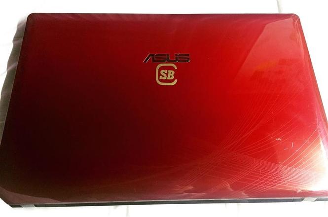 Llaptop Asus