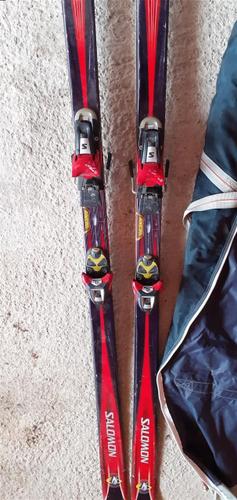 Skija 