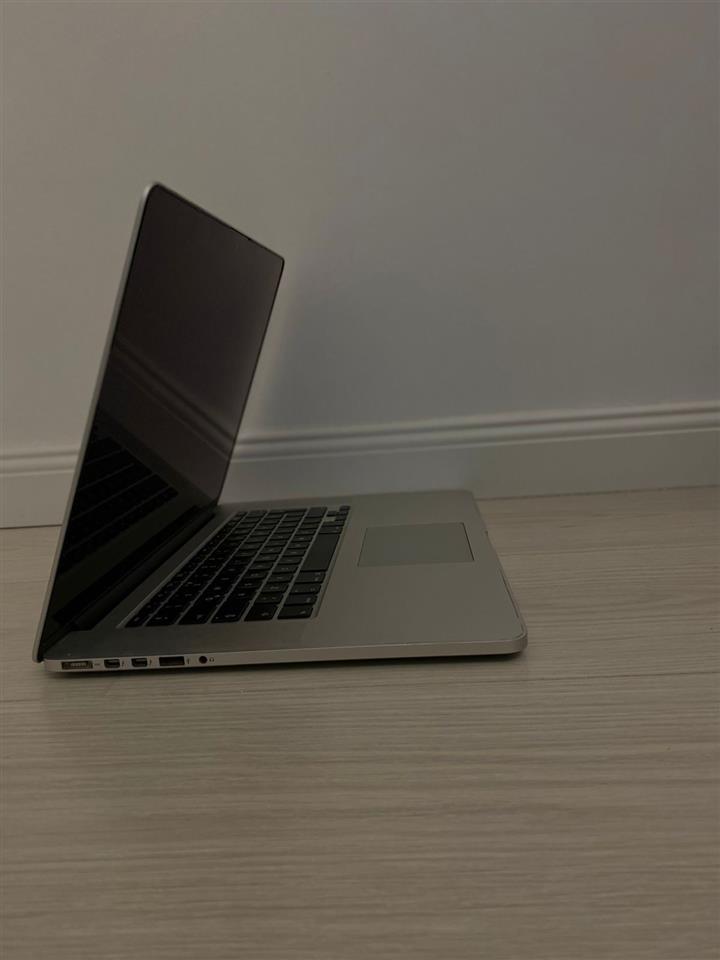 Macbook-Pro