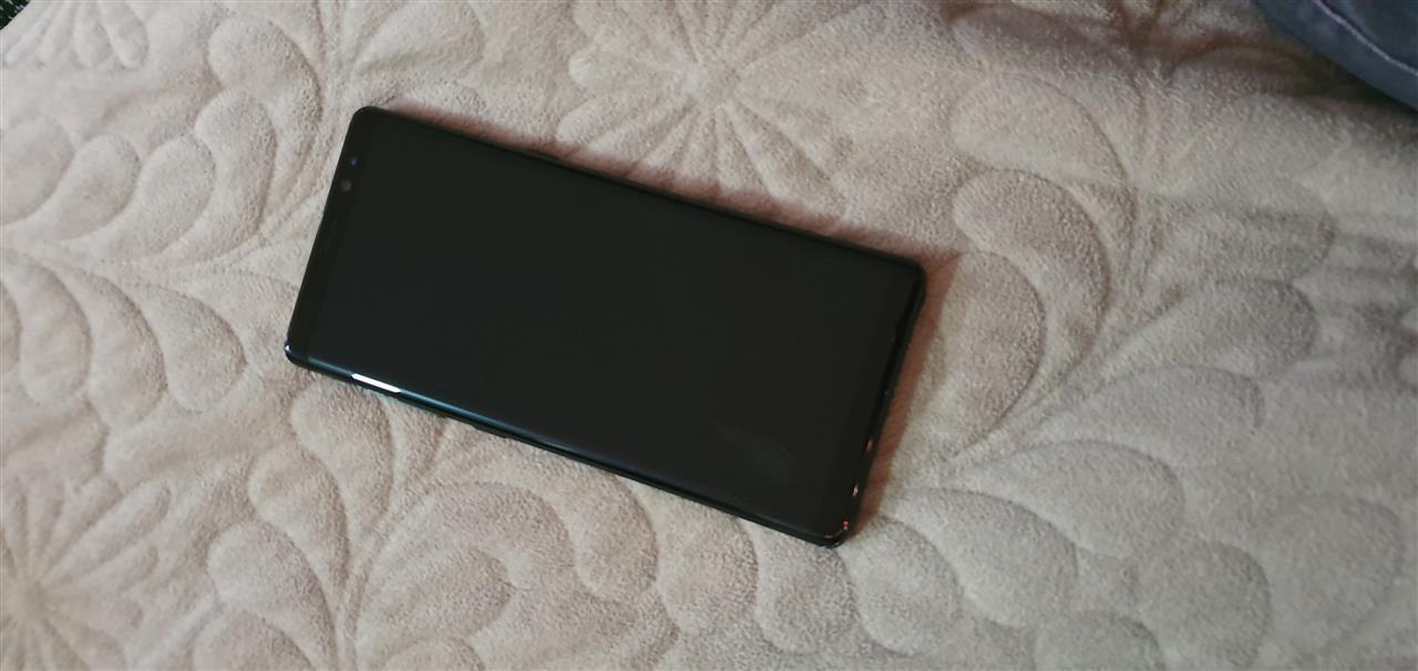 Samsung-Note-8-model-gjerman