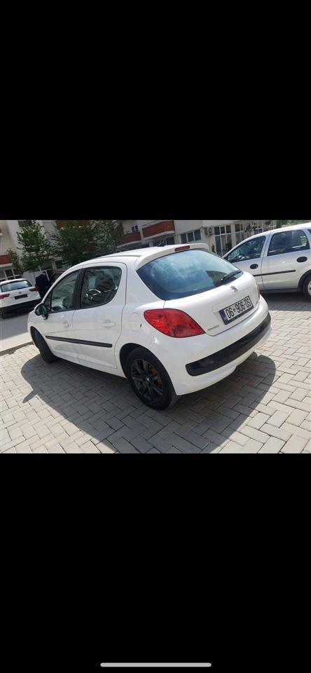 Peugeot-207