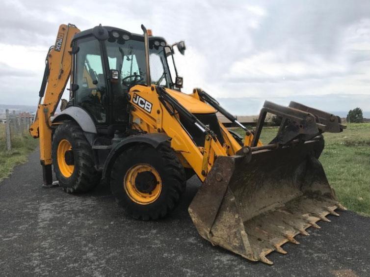 JCB-3CX--2011