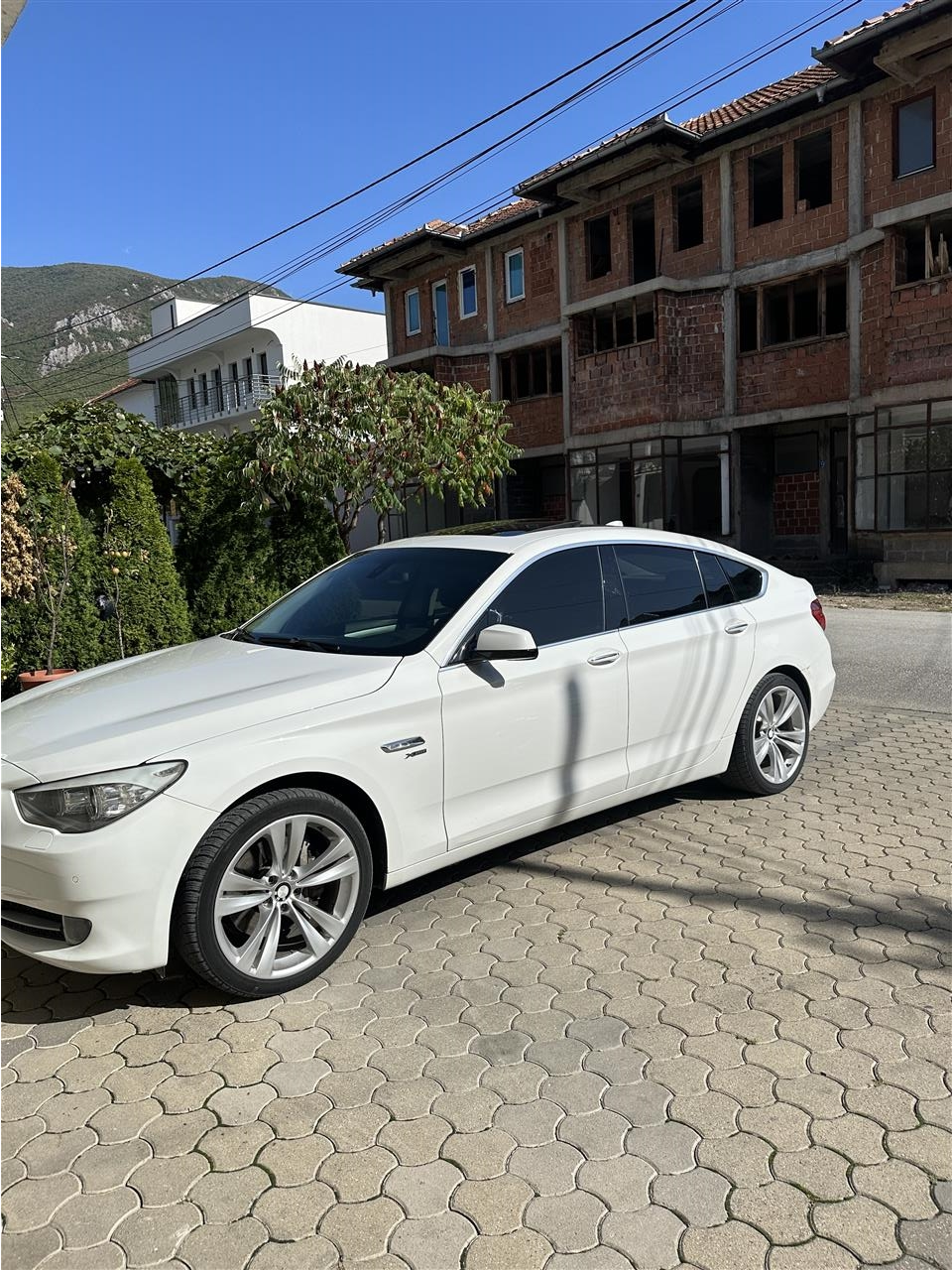 BMW