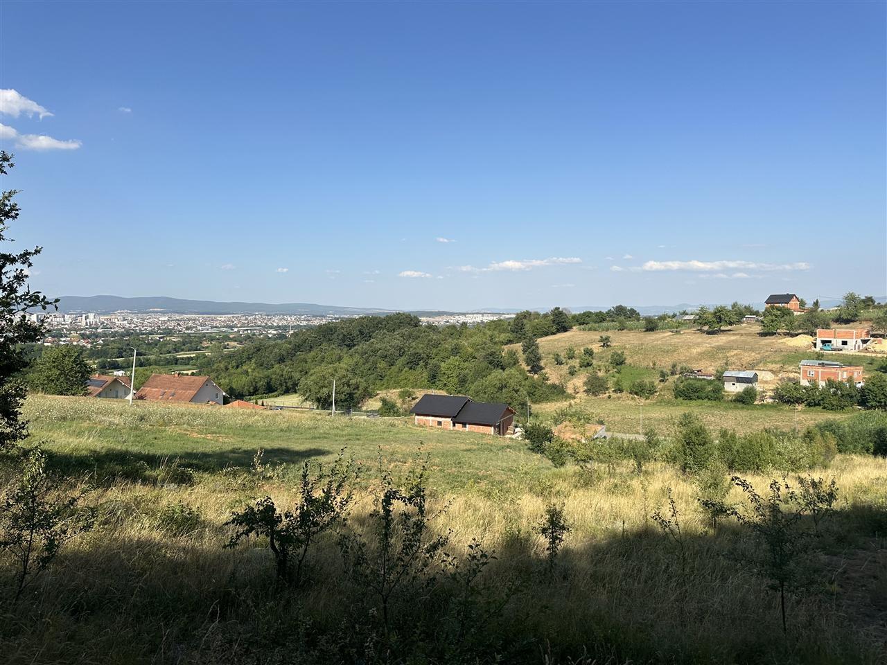 Parcela-në-Shitje