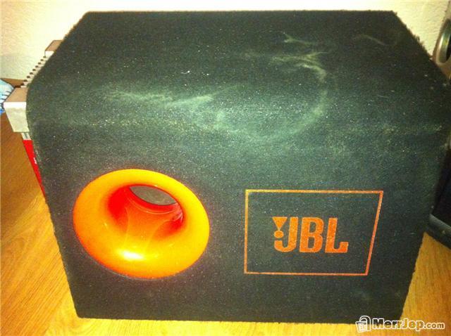 Subwoofer-dhe-Box