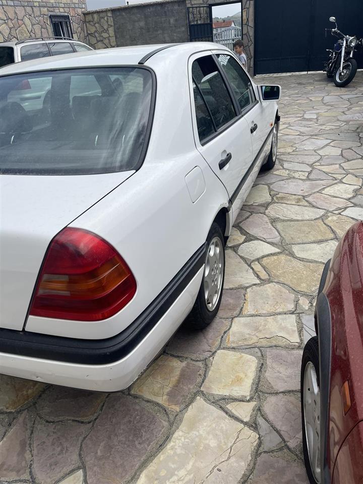 Mercedes