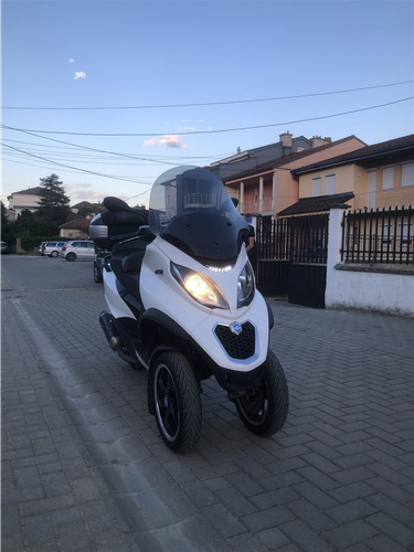 Piaggio mp3 500
