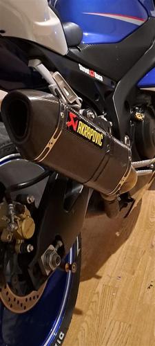 2 Akrapovic